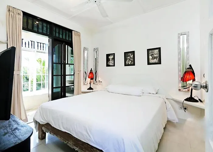 Blue Lagoon 3 Bedroom Near And Airport * クタ