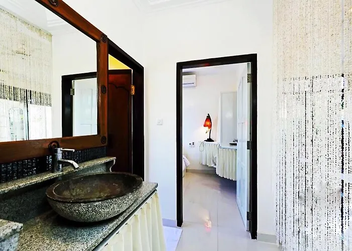 アパート Blue Lagoon 3 Bedroom Near And Airport
